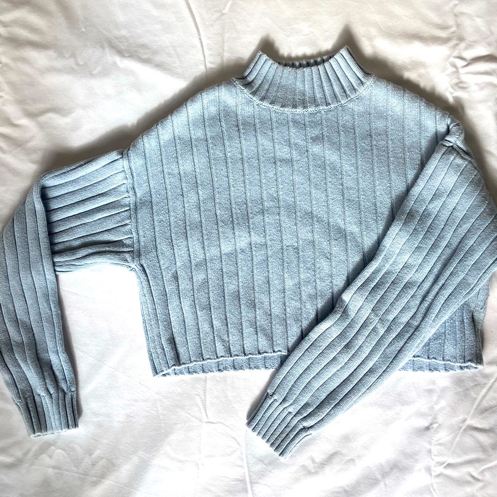 Light blue cropped mock-turtle neck sweater from PacSun.